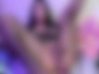 Carlacutee's Live Sex Cam Show