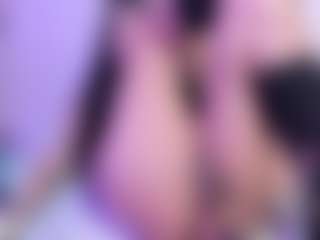 Carlacutee's Live Sex Cam Show