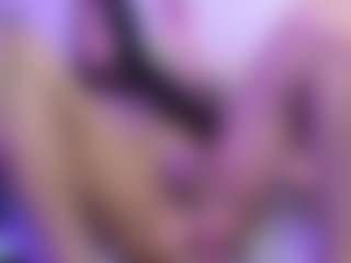 Carlacutee's Live Sex Cam Show