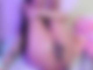 Live cam show with Carlacutee - Black Hair on Soda Cam