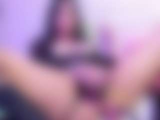 Carlacutee's Live Sex Cam Show