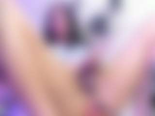 Carlacutee's Live Sex Cam Show