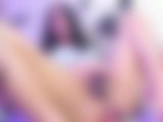 Carlacutee's Live Sex Cam Show