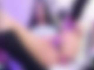 Carlacutee's Live Sex Cam Show