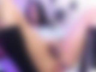 Live cam show with Carlacutee - Tease on xxxlivecams.org