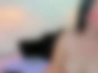 Sammy MILF webcam performer live streaming