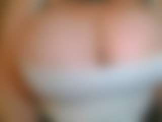 Live cam show with Mandy Belcher - Blonde Hair on CamwithHer