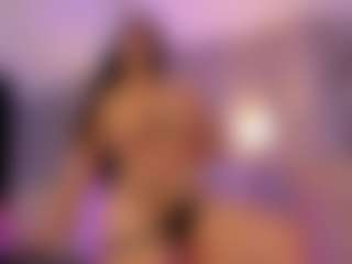 Live cam show with Lindarey - BBW Teen (18+) on TottyGirls