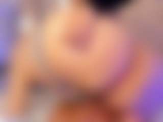 Live cam show with Lindarey - Sexy on Camsoda