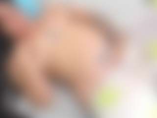 Live cam show with Mia Seleste - Gagging on SxyPornLive