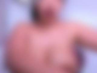Wandaxs69's Live Sex Cam Show