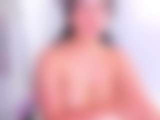 Wandaxs69 MILF webcam performer live streaming