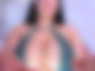 Wandaxs69 MILF webcam performer live streaming