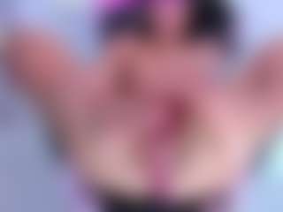 Wandaxs69's Live Sex Cam Show