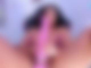 Live cam show with Wandaxs69 - Squirt MILF on Camming Site