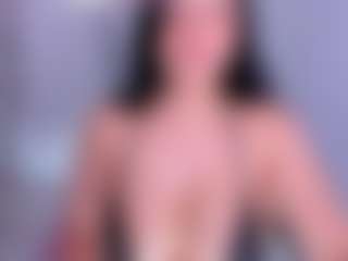 Wandaxs69 MILF webcam performer live streaming