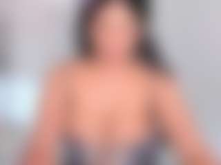 Wandaxs69's Live Sex Cam Show