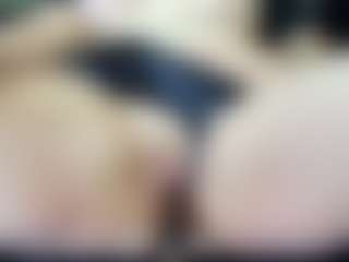 Live cam show with Doomed Nympho - Glasses on pussylord.com