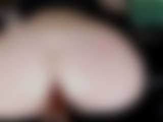 Live cam show with Doomed Nympho - Booty on SxyPornLive