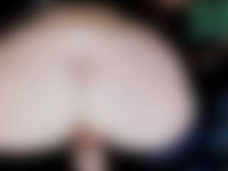 Live cam show with Doomed Nympho - Strip on StripNow