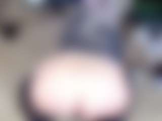 Show de cam en vivo con Doomed Nympho - Fuck en Camsoda
