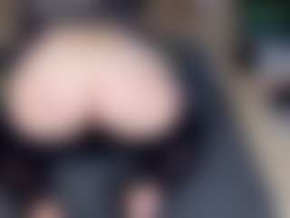 Live cam show with Doomed Nympho - Fuck Machine on Camsoda