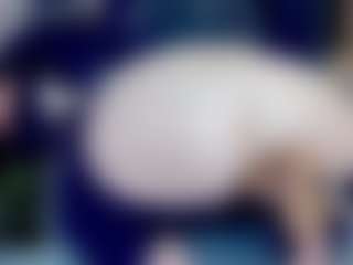 Live cam show with Doomed Nympho - Lush on Livezox