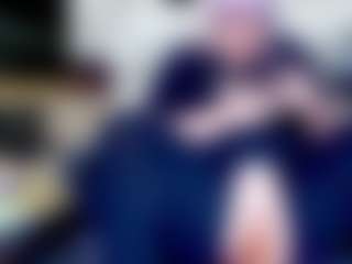 Live cam show with Doomed Nympho - Fuck on CamSodaAdn