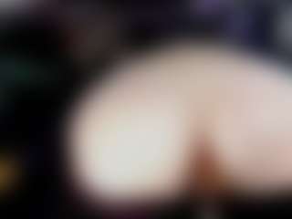 Live cam show with Doomed Nympho - Shaved on Camsoda