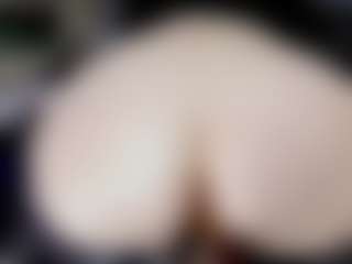 Live cam show with Doomed Nympho - Booty on Camsoda