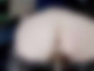 Live cam show with Doomed Nympho - Glasses on xplaylive.com