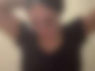 Live cam show with Liz Martins - BBW on justonemore.cc