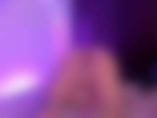Live cam show with Liz Martins - BBW on AdultVida.com