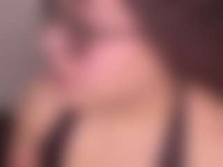 Live cam show with Liz Martins - Interactivetoy Mature on ObeyMaria