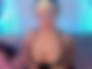 Live cam show with Liz Martins - Fingering on Milfs Live