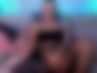 Live cam show with Liz Martins - Interactivetoy Teen (18+) on Sweet Sext