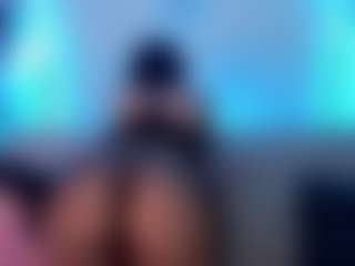 Live cam show with Liz Martins - Natural on SinfulBabes