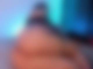 Live cam show with Liz Martins - Smoking on StripNow