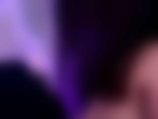 Live cam show with Liz Martins - Dildo Or Vibrator on Dare Cams