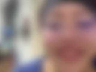 Live cam show with Liz Martins - Mobile Young Adult on Chatstar