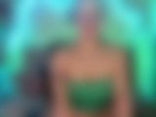Live cam show with Liz Martins - Petite on xblisslive.com