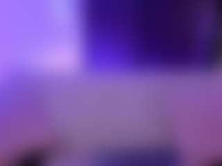 Live cam show with Liz Martins - Flashing on AdultVida.com
