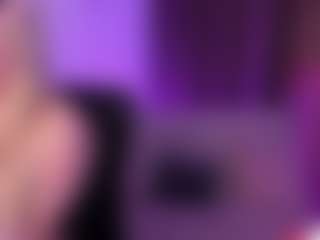 Live cam show with Liz Martins - Interactivetoy Granny on Camsoda