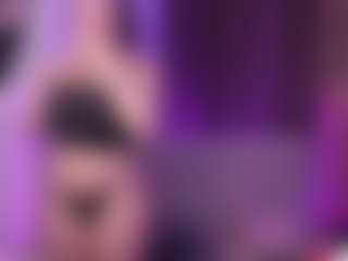 Live cam show with Liz Martins - Young Adult on Latina Girls