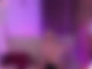 Live cam show with Liz Martins - Squirt Teen (18+) on Camsoda