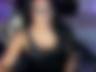 Live cam show with dannadomiinguez - Garter on Dare Cams