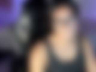 Live cam show with dannadomiinguez - Bedroom on CamwithHer
