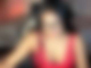 Live cam show with dannadomiinguez - Drinking on crypto-cams