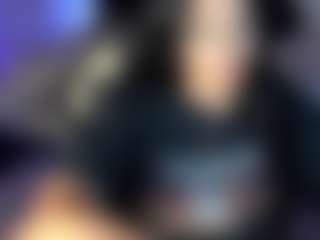 Live cam show with dannadomiinguez - Nipple Piercings on Dolls Live