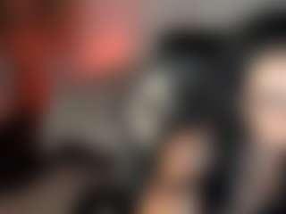 Live cam show with dannadomiinguez - Nipple Piercings on Pornisteam.com